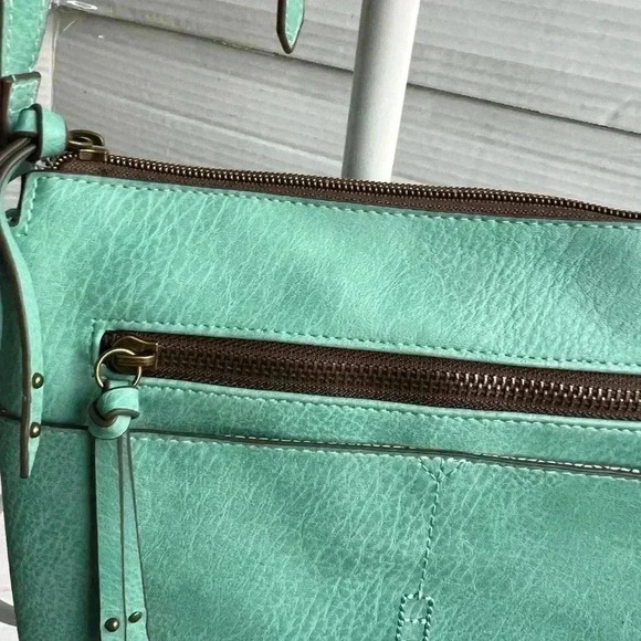 Sadie Vegan Leather Crossbody Bag - Picture 2 of 8